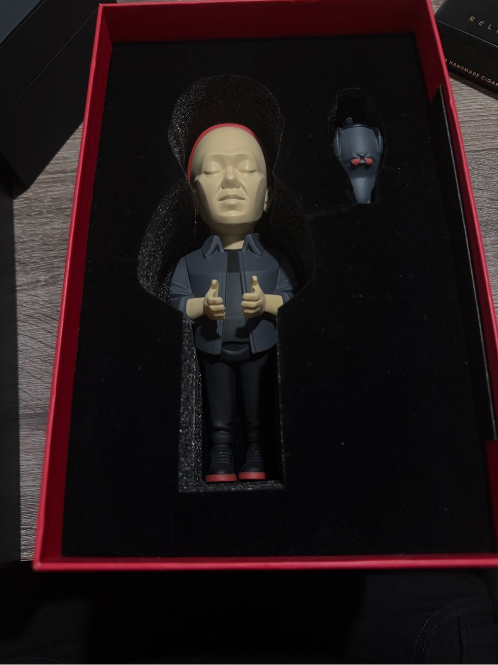 Collector VR Accessory Figure in Black and Red - Brand Unspecified